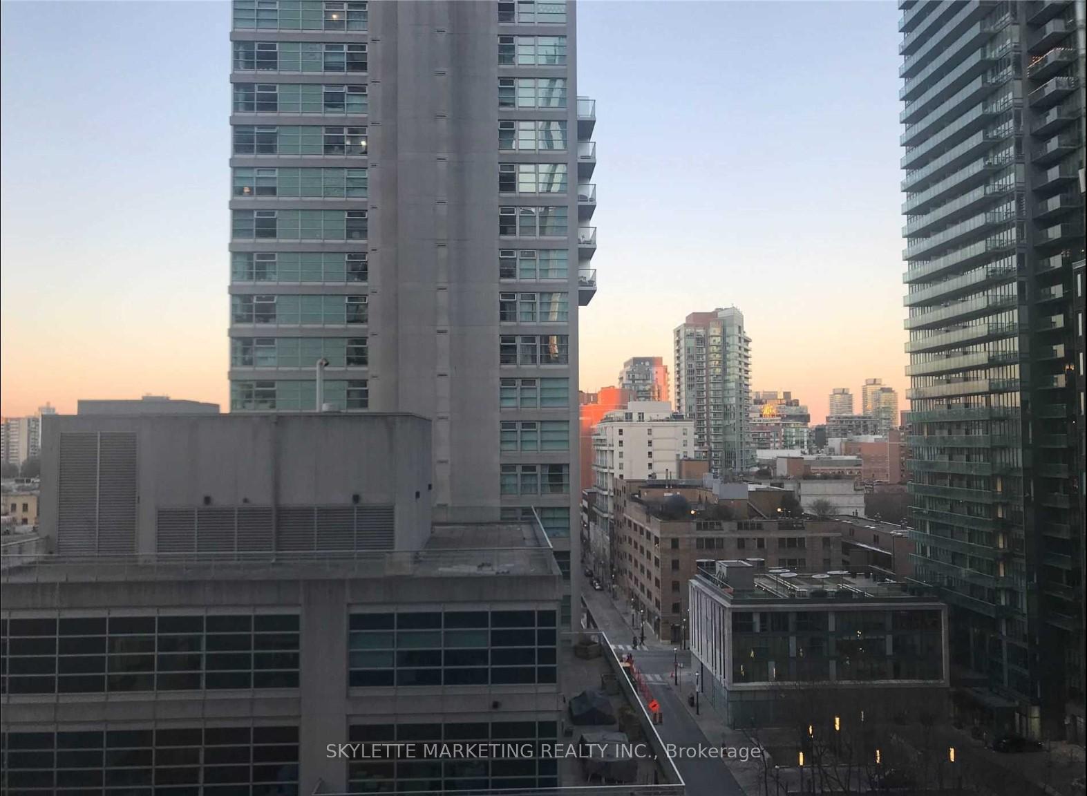 Photo 29 of Unit 803, 25 Richmond Street E, Toronto, Church-Yonge Corridor — HOMEH