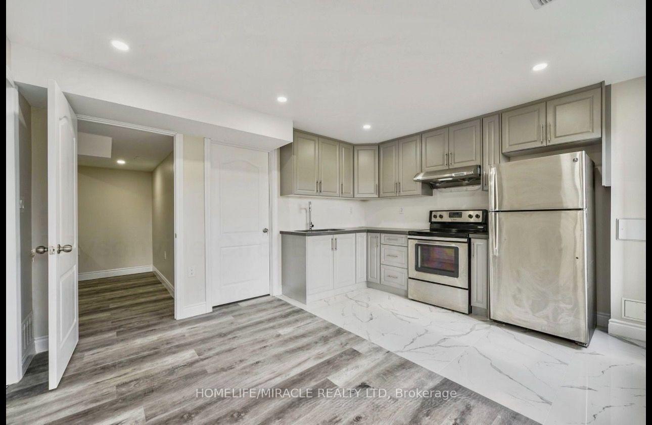 Photo 7 of 18 Tysonville Circle, Brampton, Northwest Brampton — HOMEH