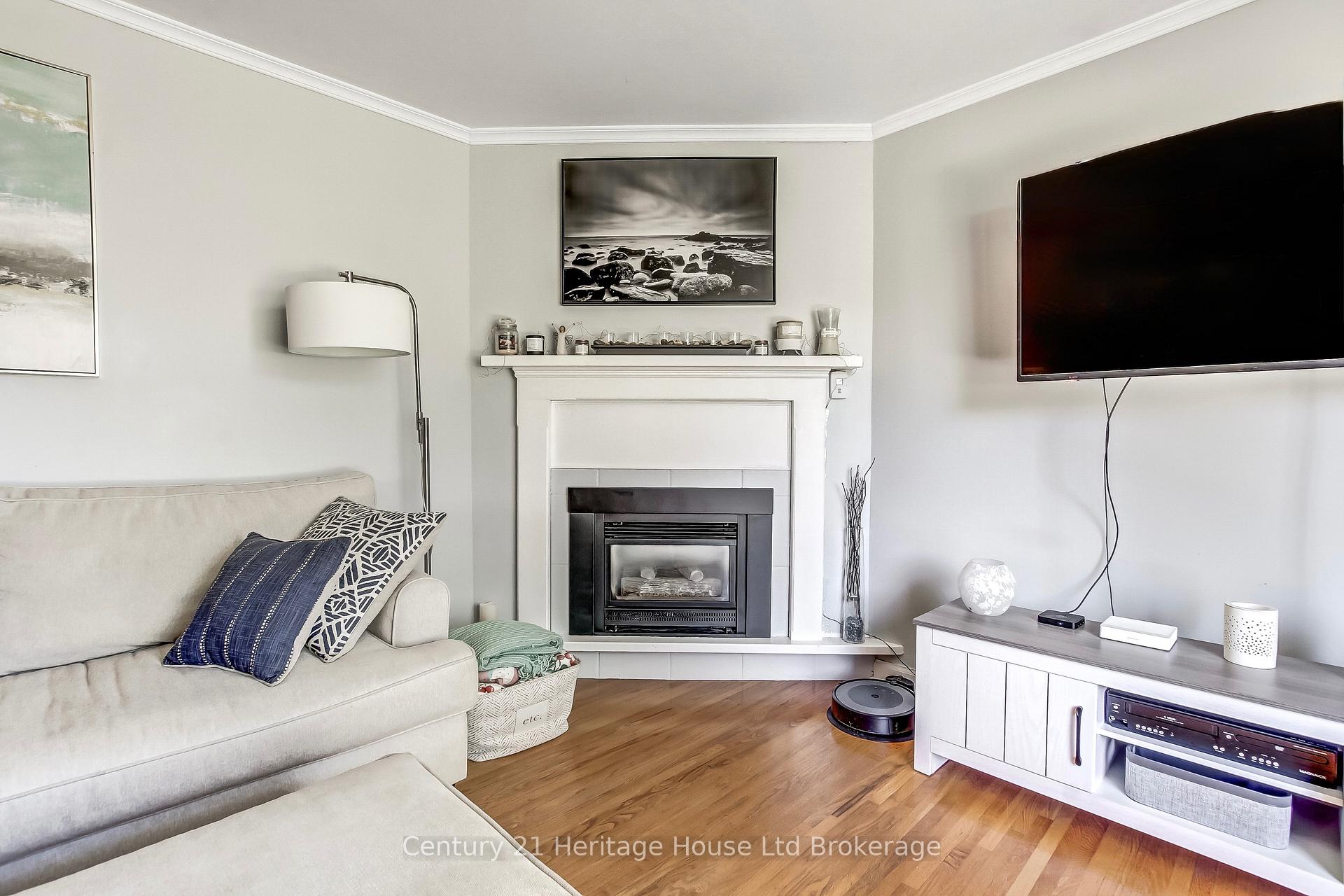 Photo 7 of 219 Brock Street, Zorra, Thamesford — HOMEH