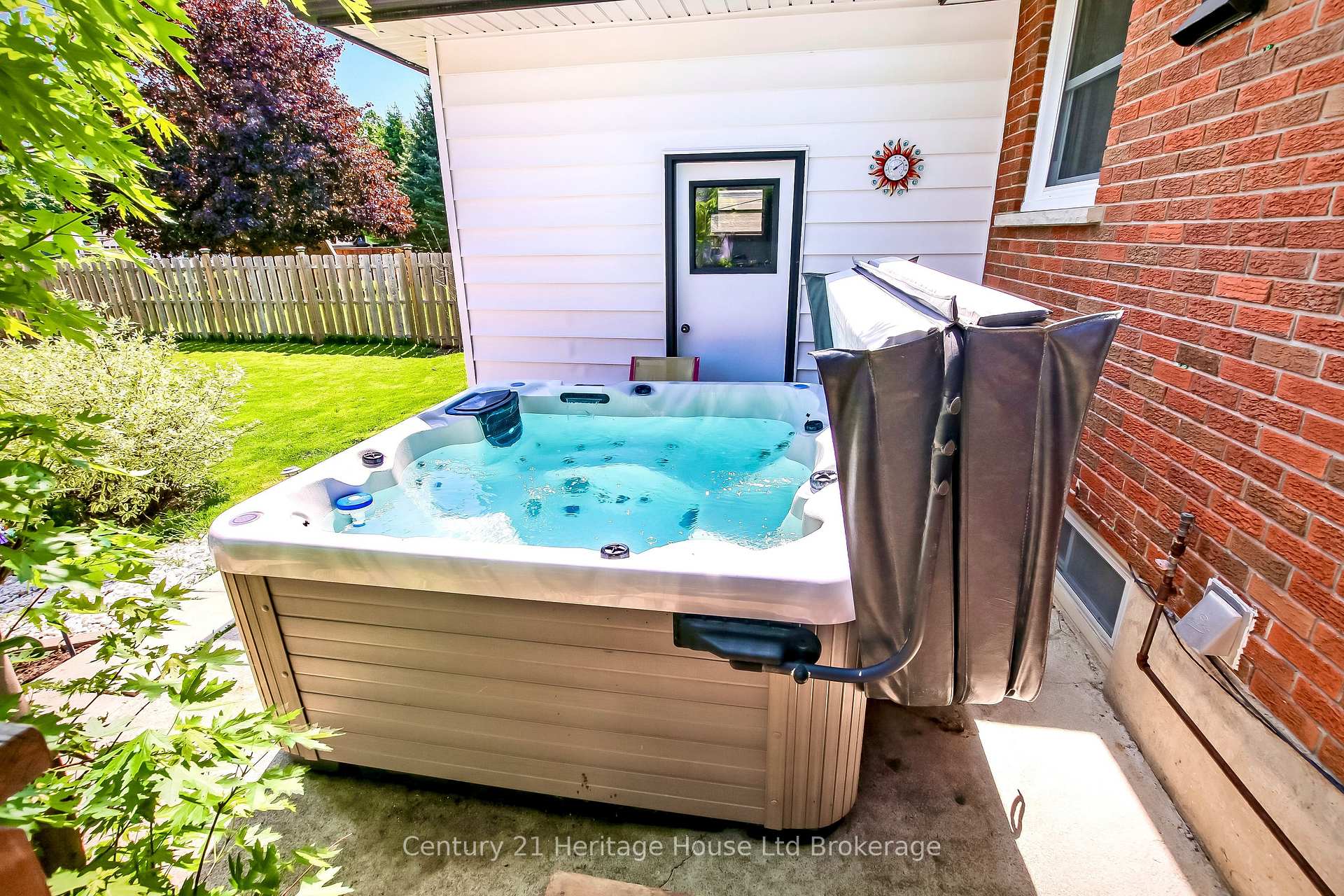 Photo 27 of 219 Brock Street, Zorra, Thamesford — HOMEH