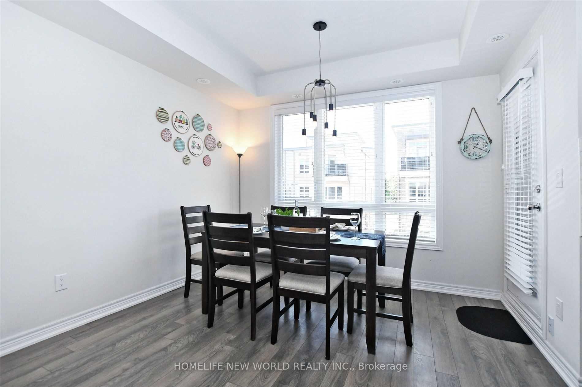 Photo 5 of Unit 15, 105 Kayla Crescent, Vaughan, Maple — HOMEH