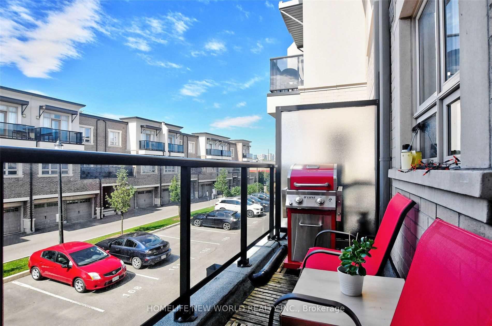 Photo 9 of Unit 15, 105 Kayla Crescent, Vaughan, Maple — HOMEH