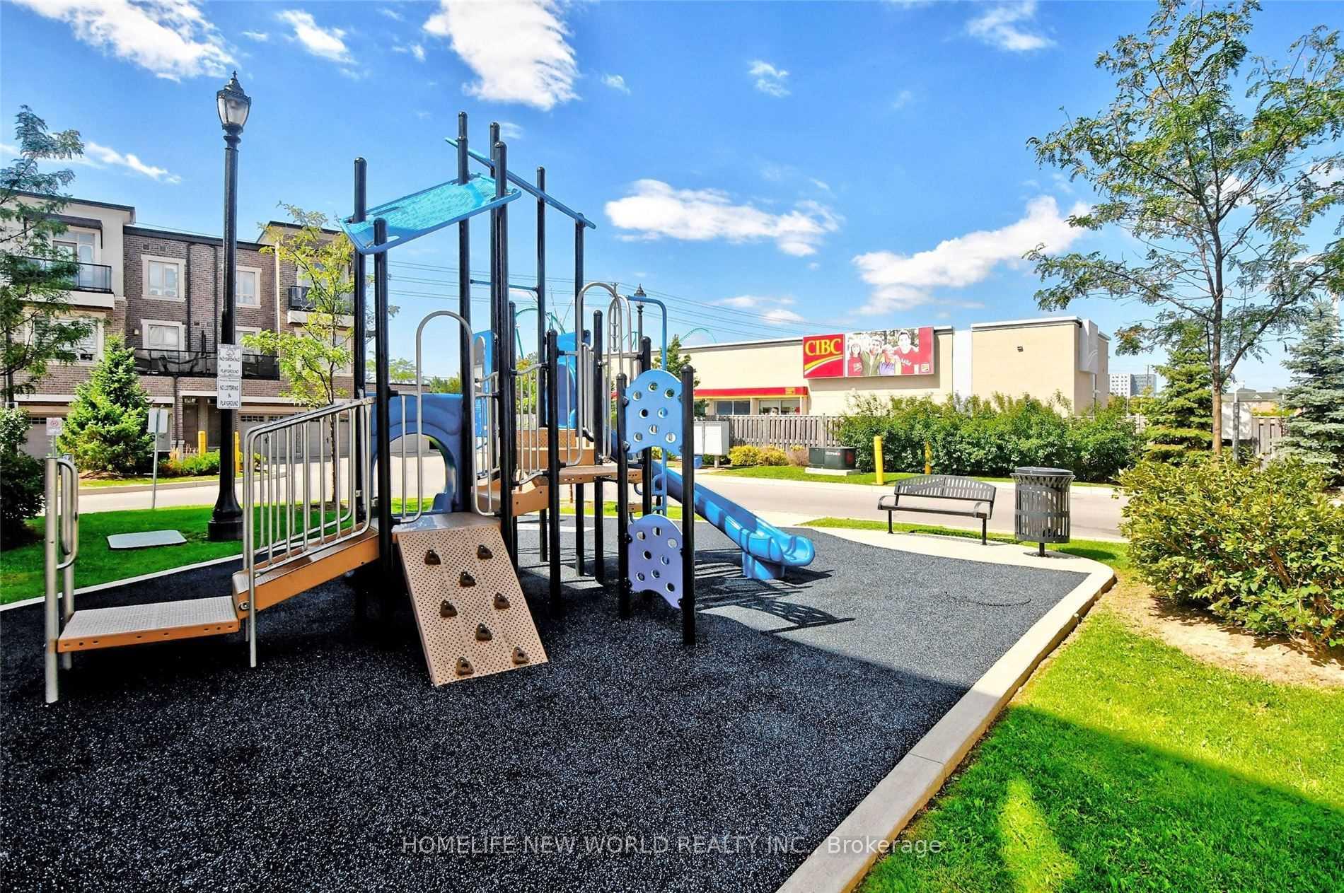 Photo 10 of Unit 15, 105 Kayla Crescent, Vaughan, Maple — HOMEH