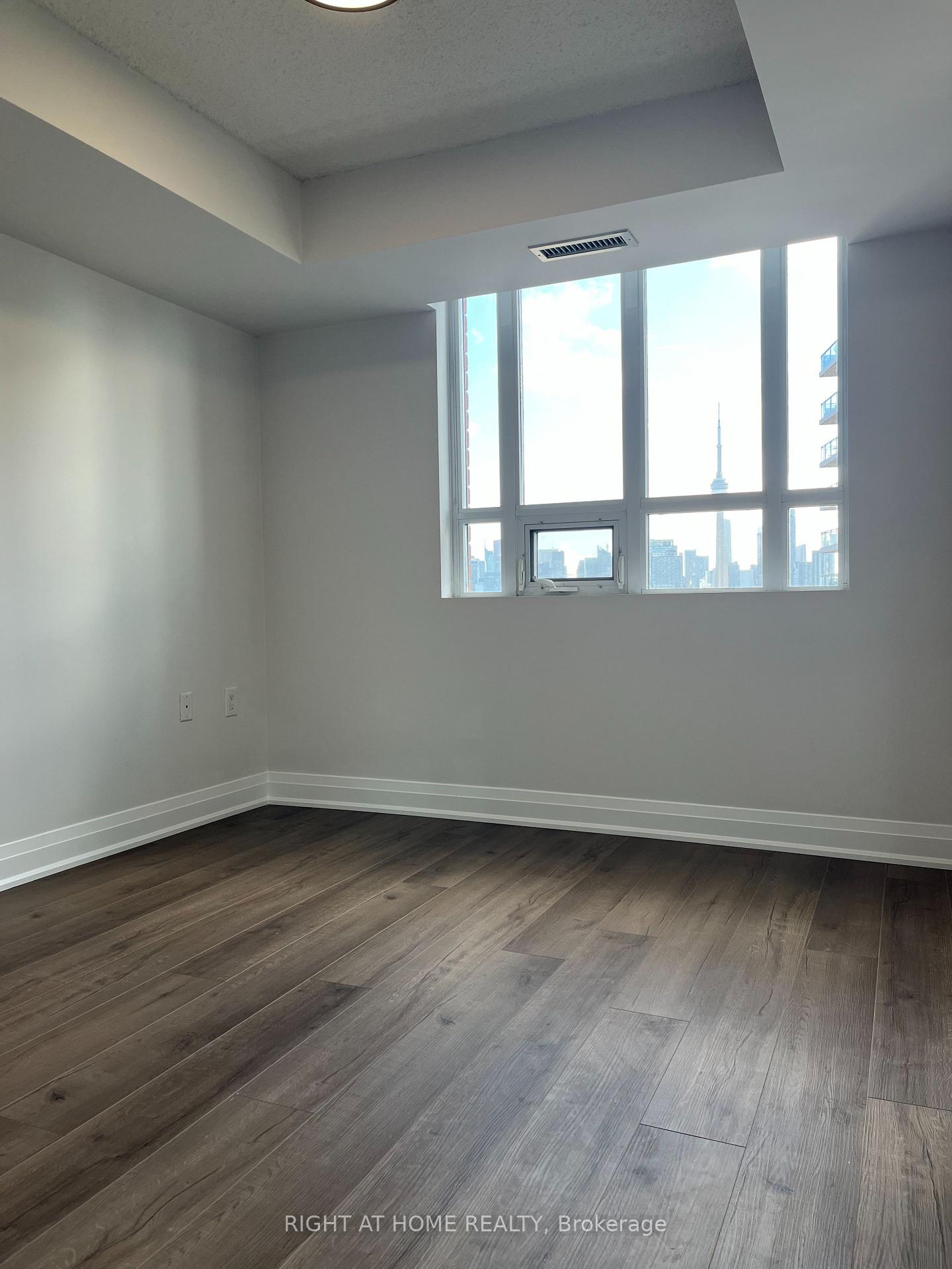 Photo 6 of Unit 2003, 125 Western Battery Road, Toronto, Niagara — HOMEH