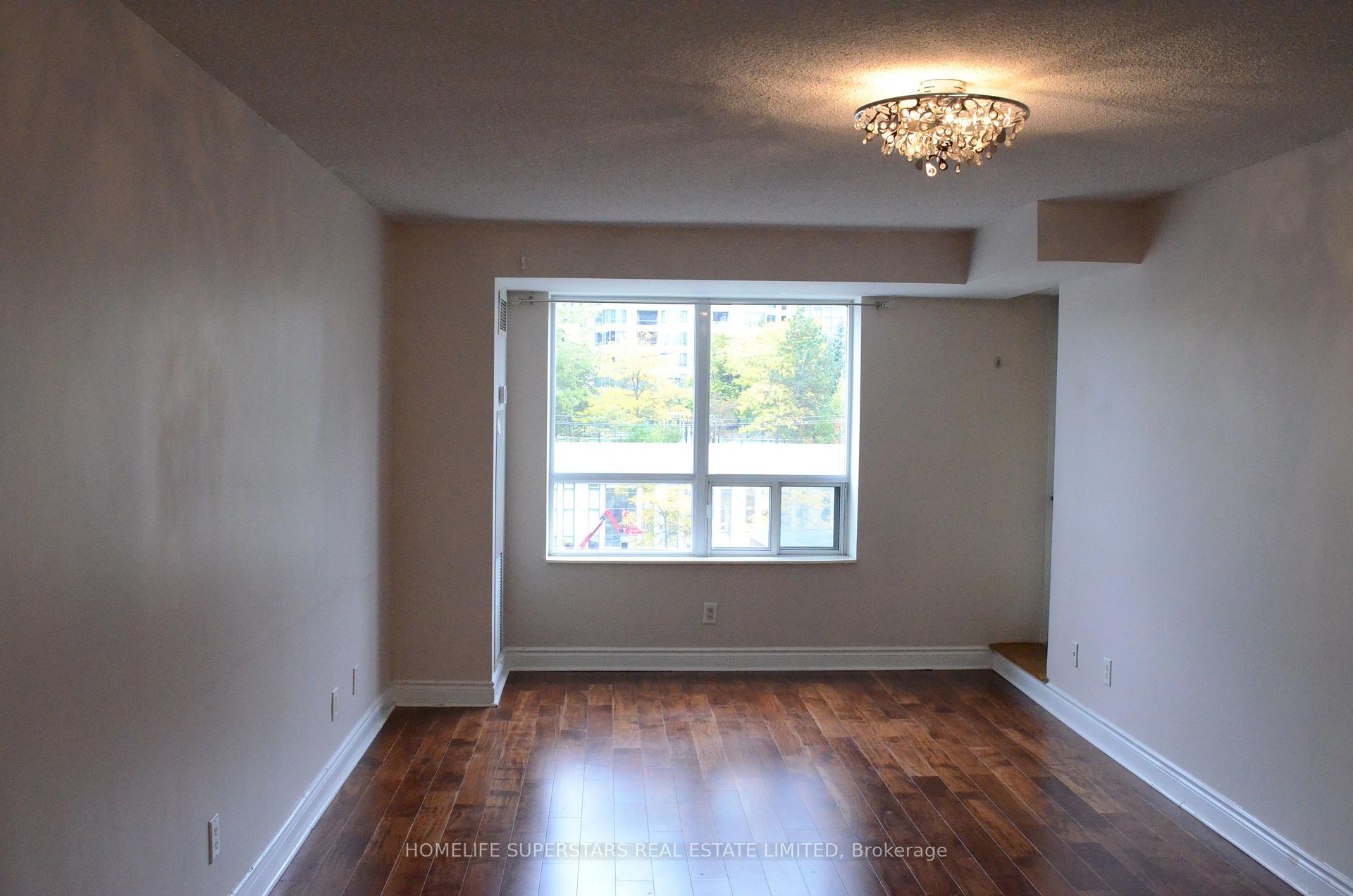 Photo 7 of Unit 508, 8 Mckee Avenue, North York, Willowdale East — HOMEH