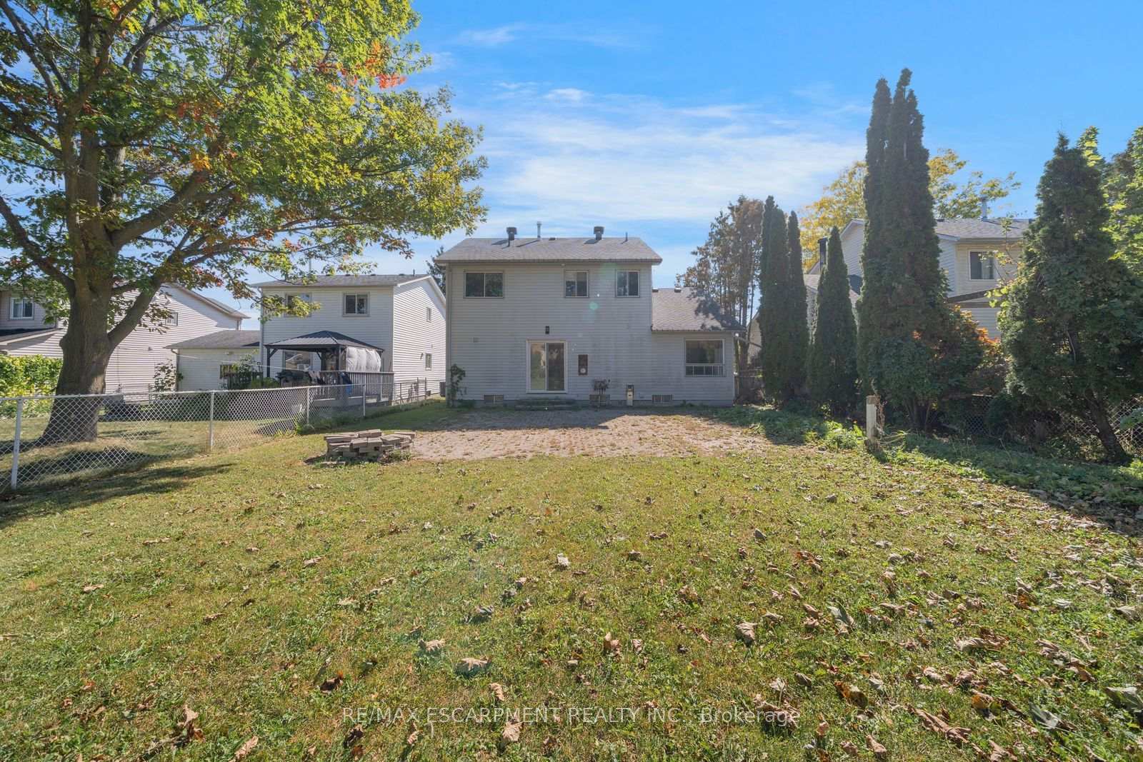 Photo 5 of 1944 Applewood Avenue, Innisfil, Alcona — HOMEH