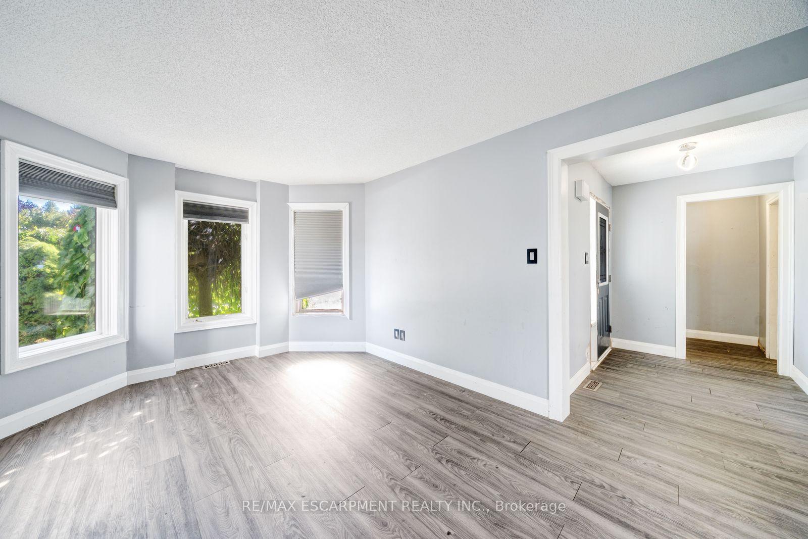 Photo 9 of 1944 Applewood Avenue, Innisfil, Alcona — HOMEH