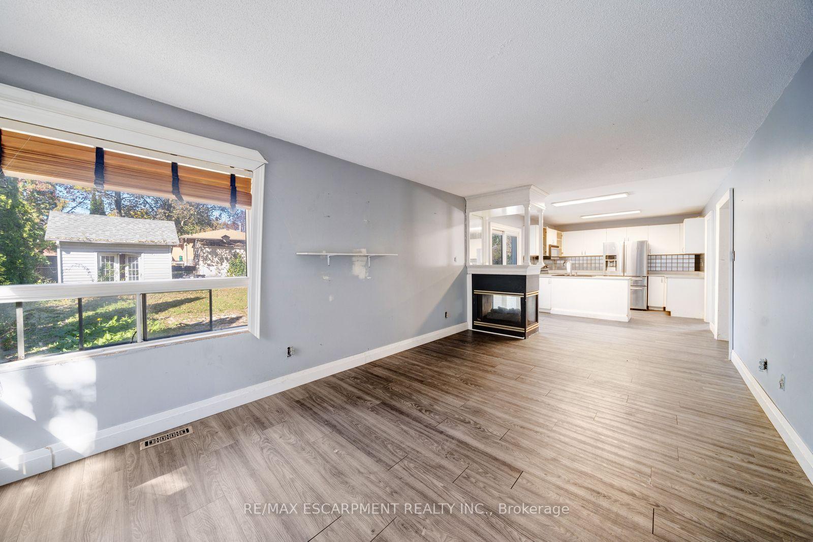 Photo 14 of 1944 Applewood Avenue, Innisfil, Alcona — HOMEH