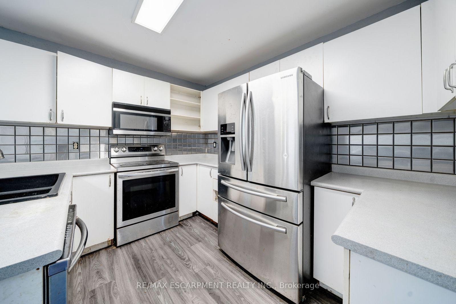 Photo 18 of 1944 Applewood Avenue, Innisfil, Alcona — HOMEH