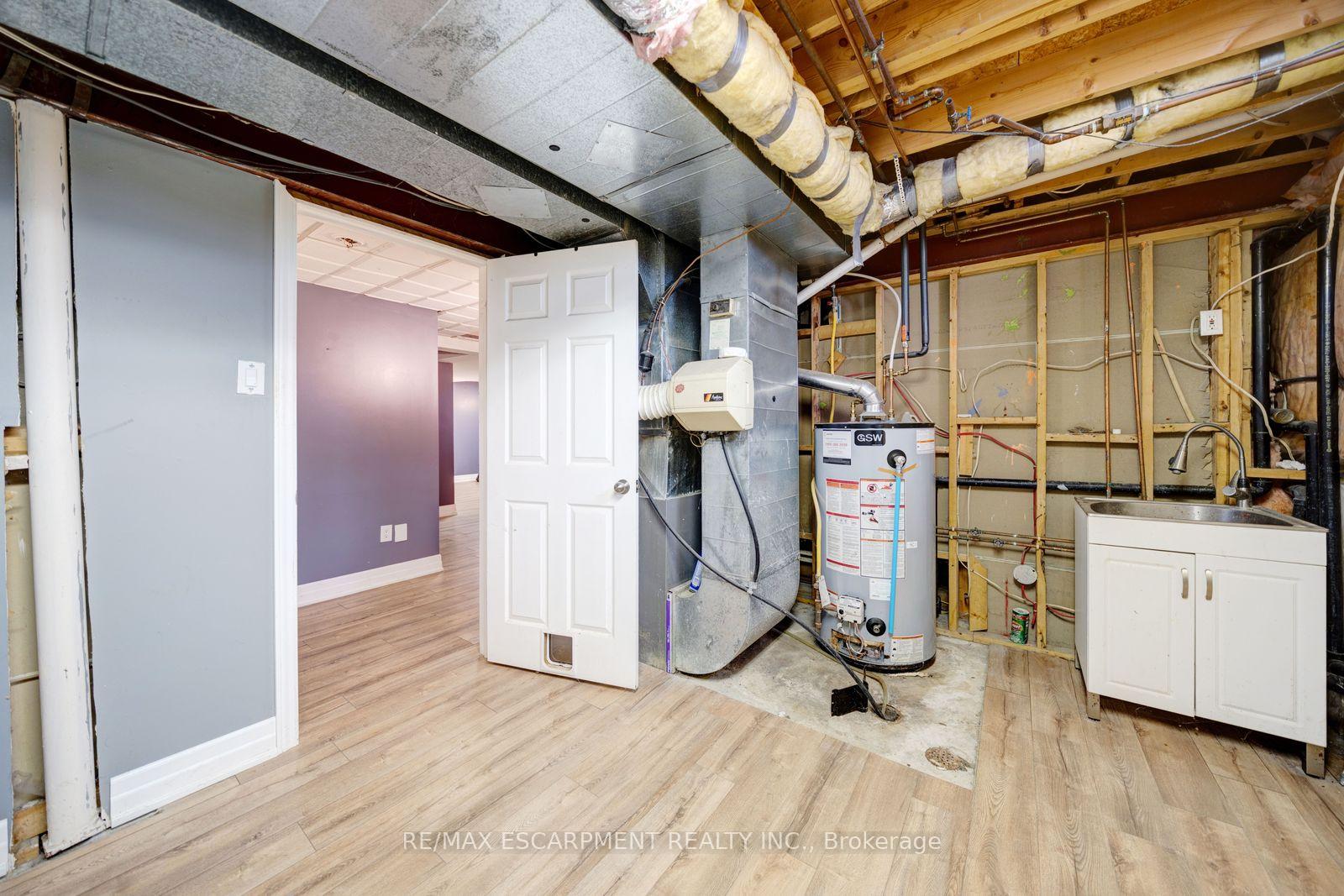 Photo 40 of 1944 Applewood Avenue, Innisfil, Alcona — HOMEH