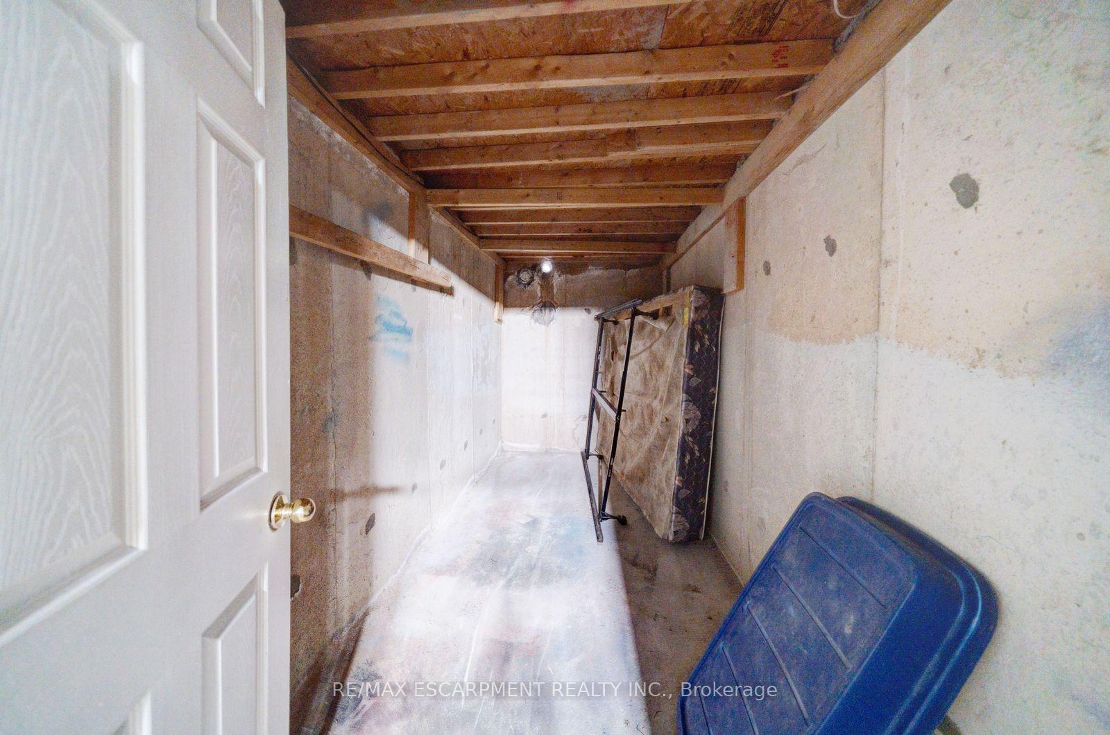 Photo 45 of 1944 Applewood Avenue, Innisfil, Alcona — HOMEH
