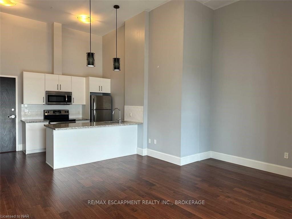 Photo 9 of Unit LPH5, 112 King Street, Hamilton, Beasley — HOMEH
