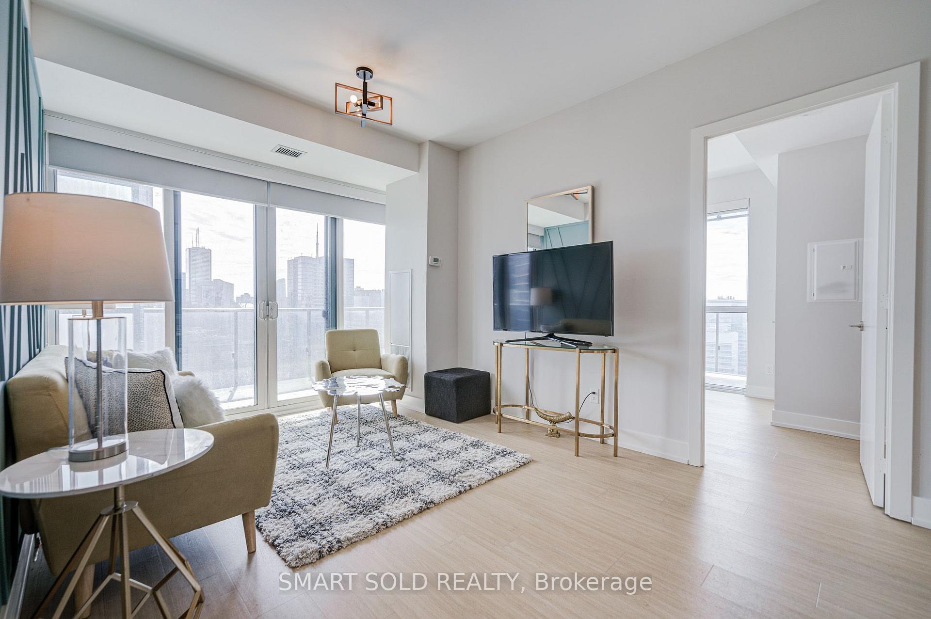 Photo 8 of Unit 3211, 7 Grenville Street, Toronto, Bay Street Corridor — HOMEH