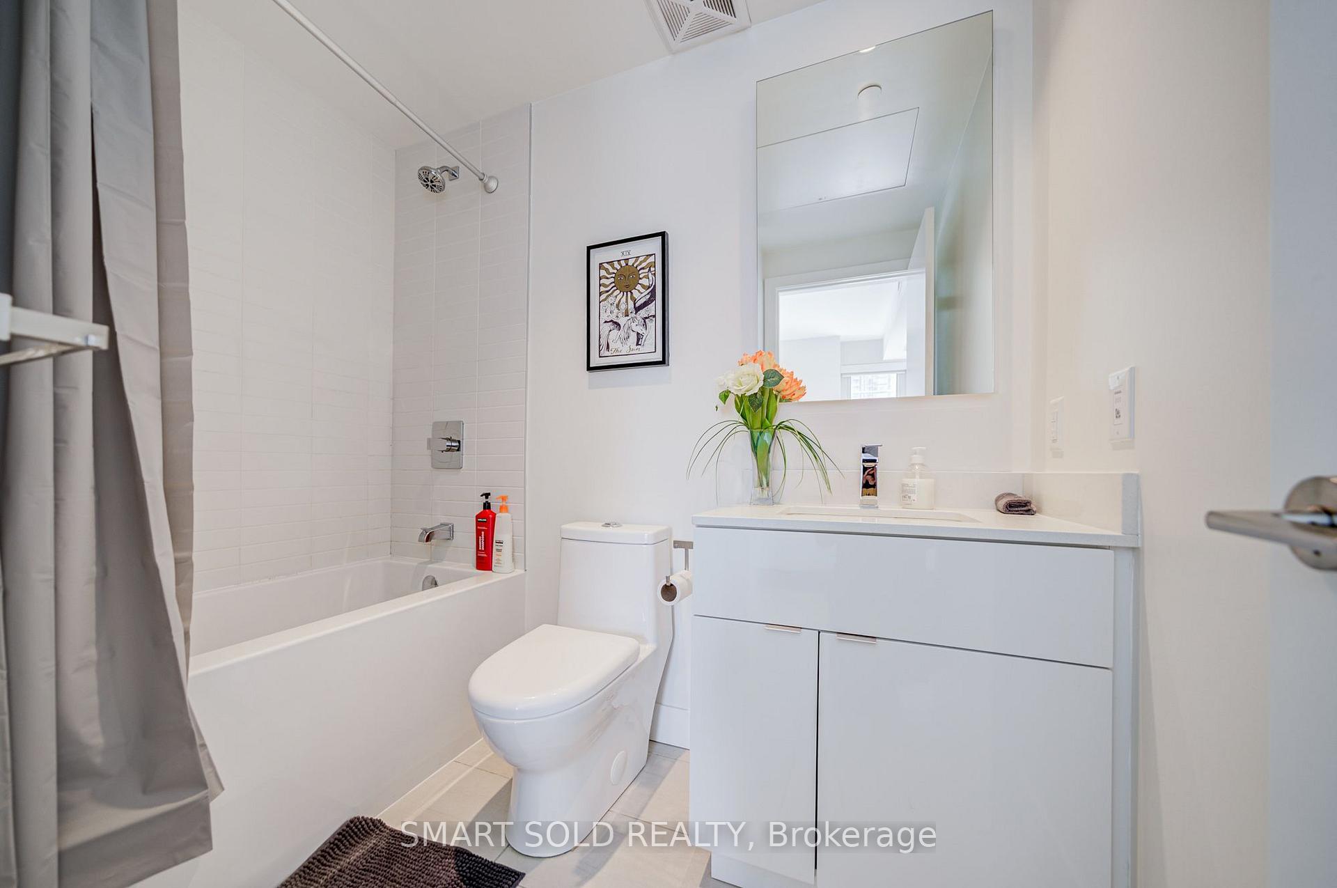 Photo 17 of Unit 3211, 7 Grenville Street, Toronto, Bay Street Corridor — HOMEH