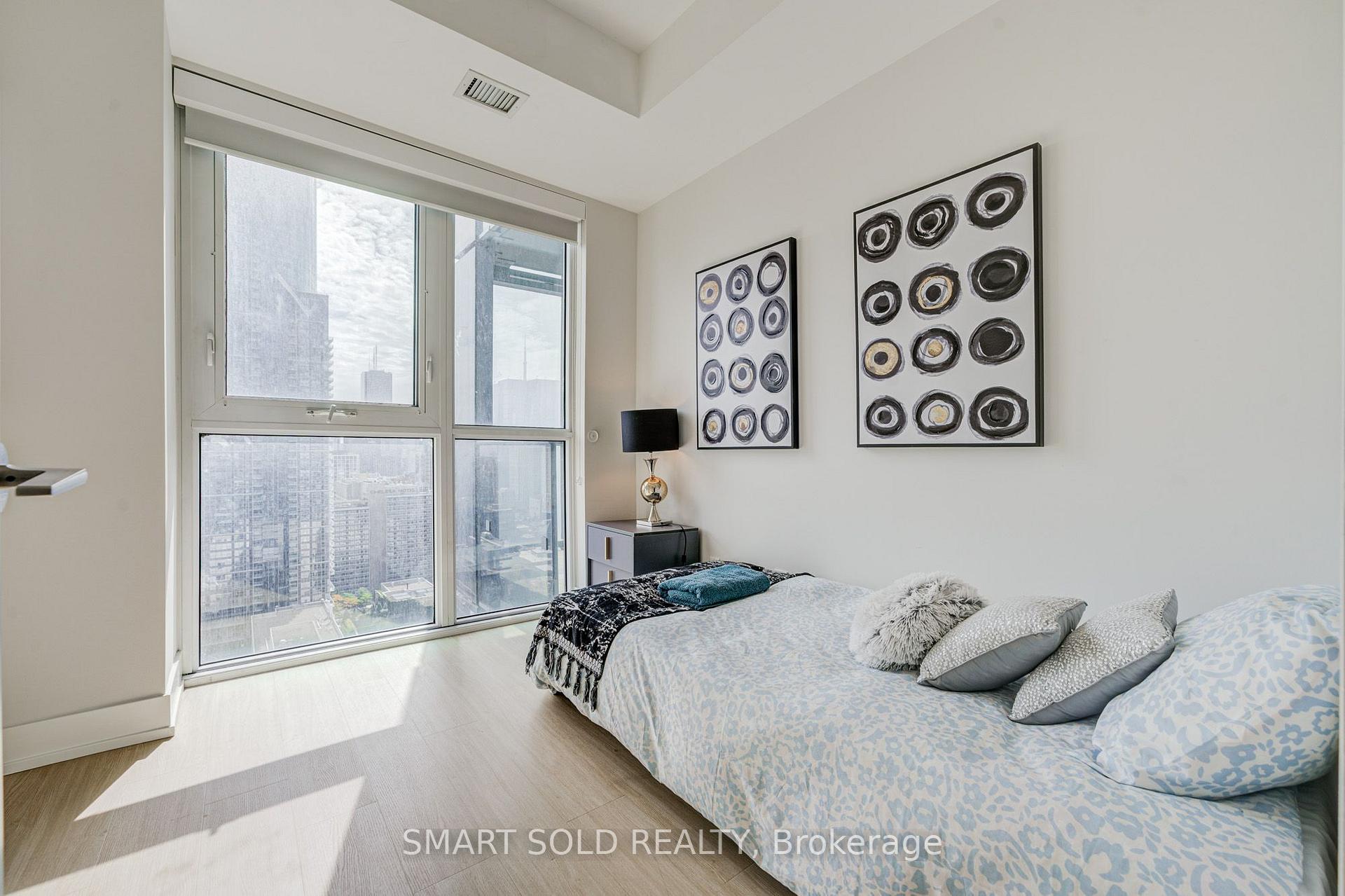Photo 18 of Unit 3211, 7 Grenville Street, Toronto, Bay Street Corridor — HOMEH