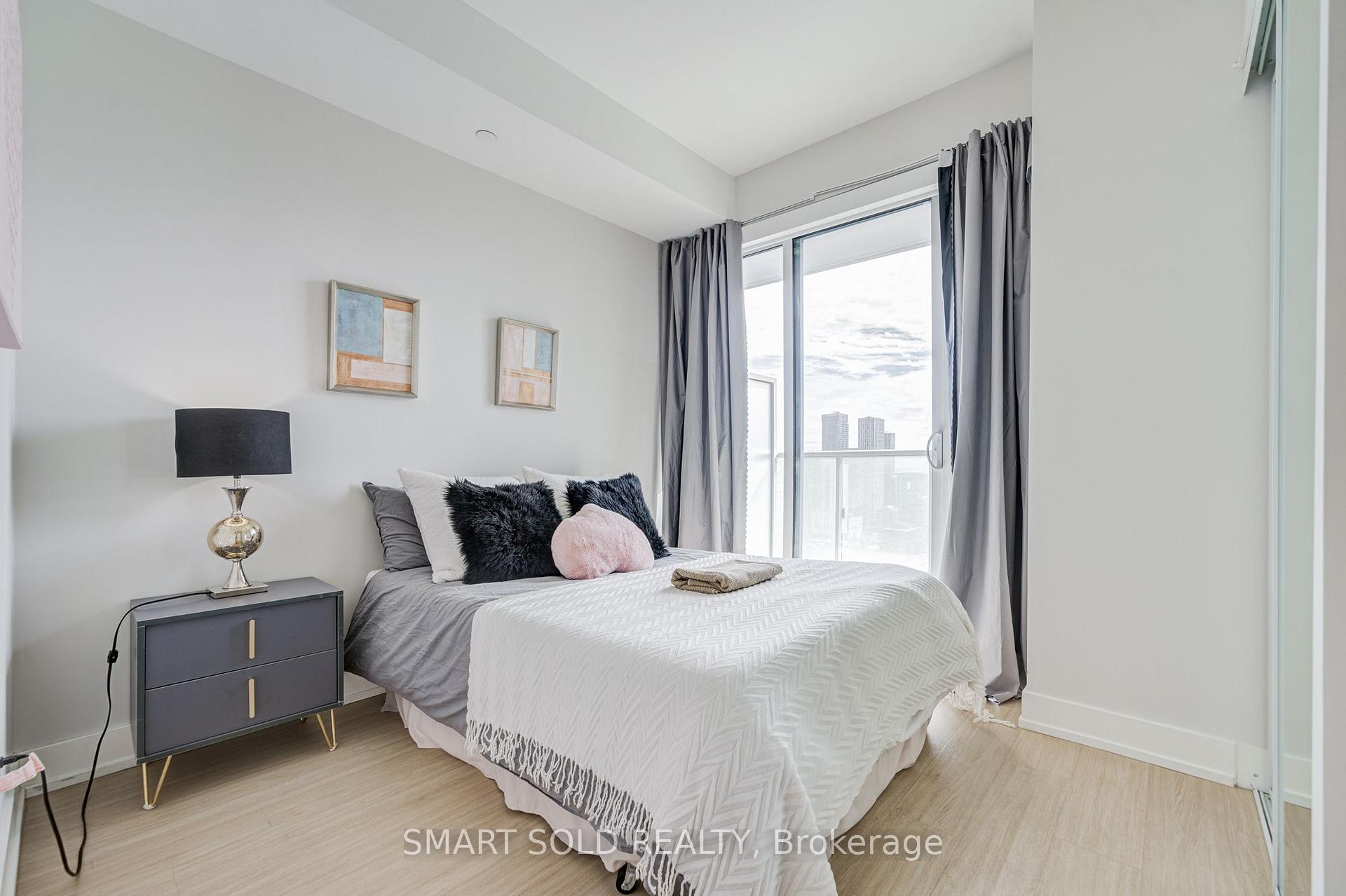Photo 21 of Unit 3211, 7 Grenville Street, Toronto, Bay Street Corridor — HOMEH