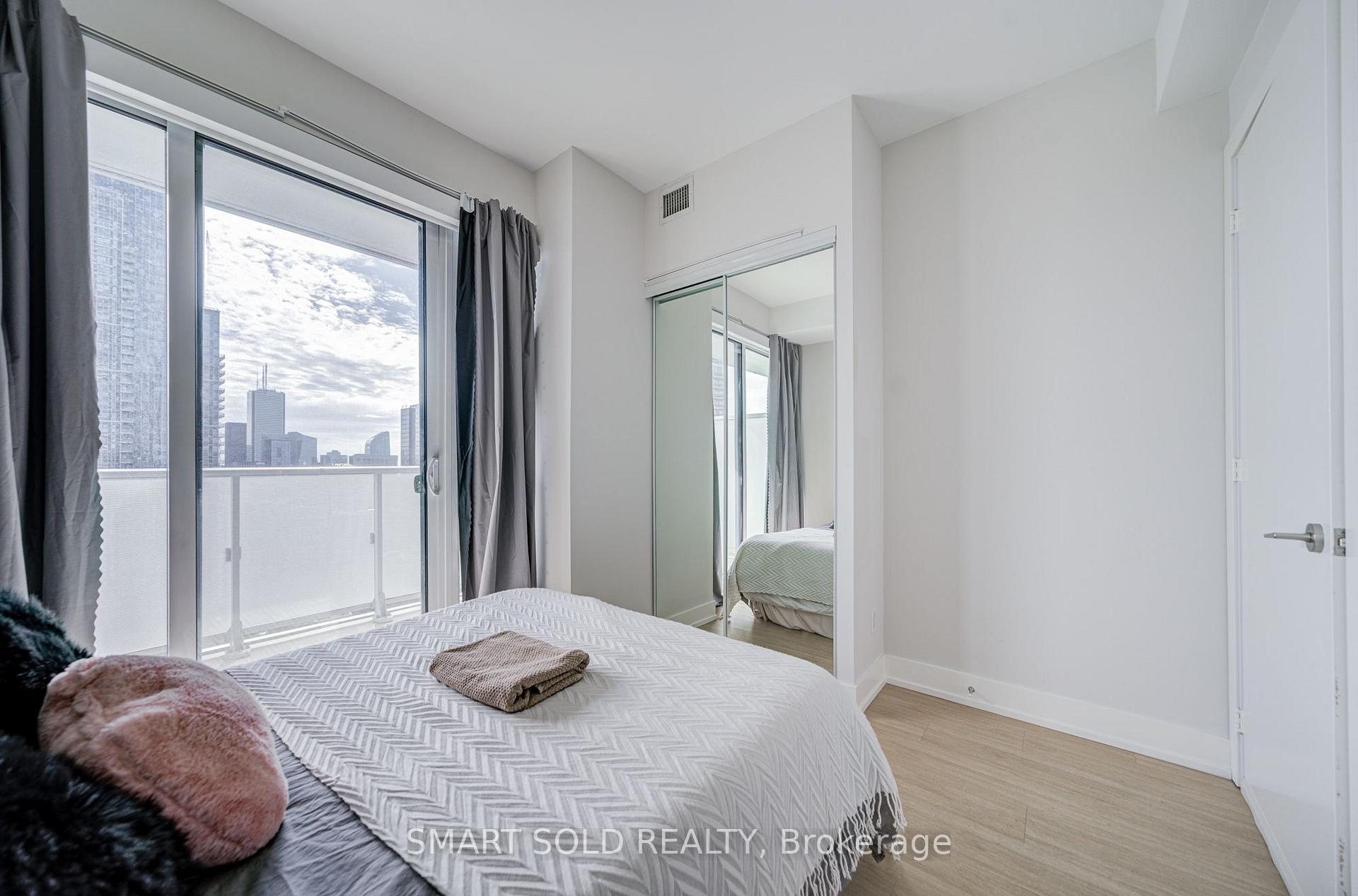 Photo 22 of Unit 3211, 7 Grenville Street, Toronto, Bay Street Corridor — HOMEH