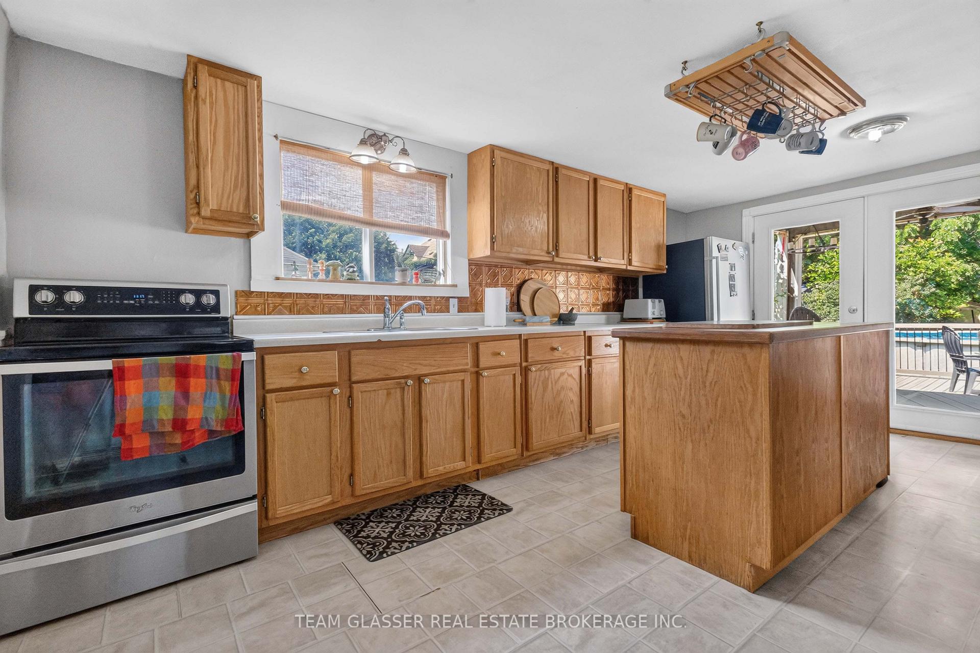 Photo 17 of 118 Inkerman Street, St. Thomas — HOMEH