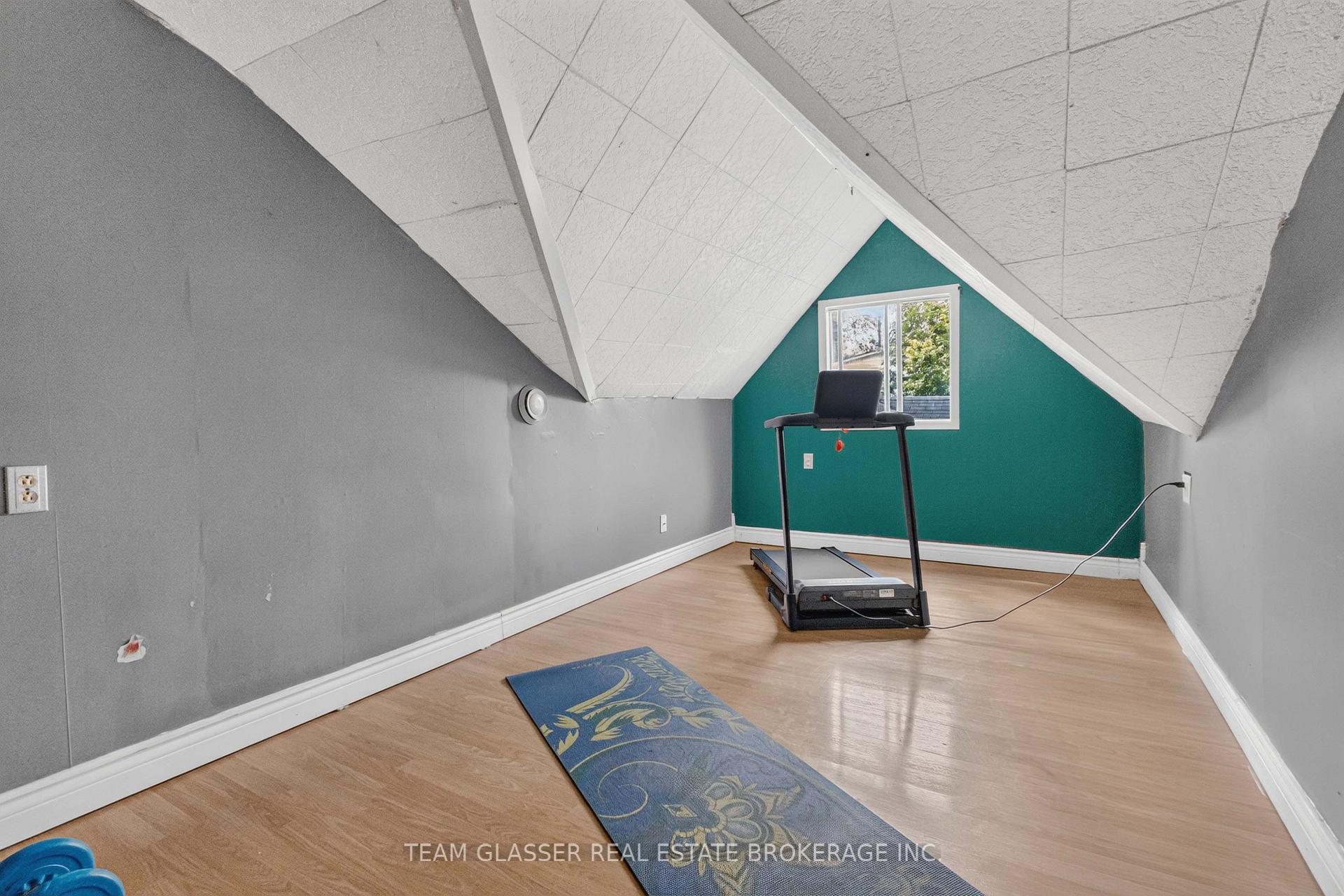 Photo 35 of 118 Inkerman Street, St. Thomas — HOMEH