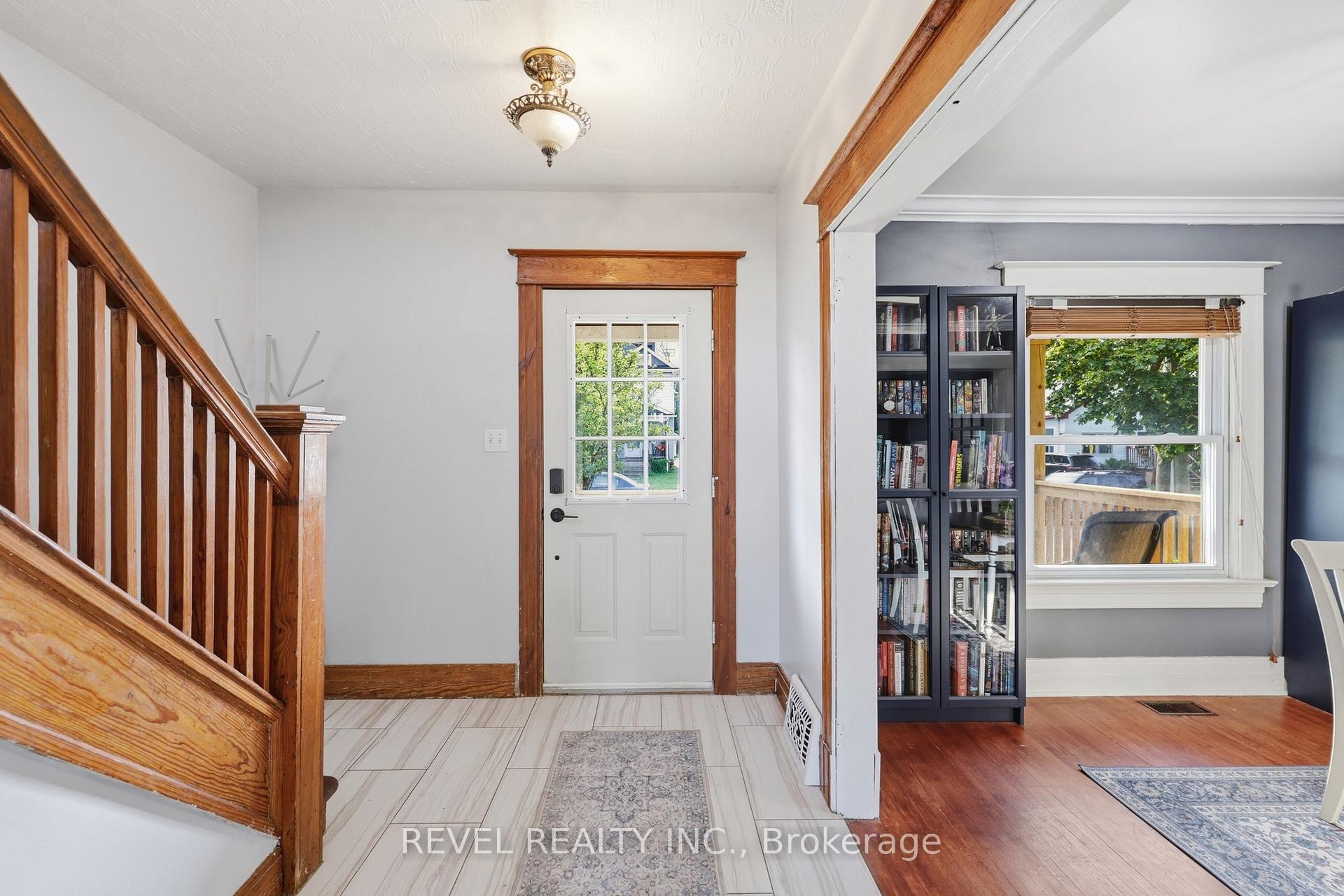 Photo 5 of 52 Berryman Avenue, St. Catharines, E. Chester — HOMEH