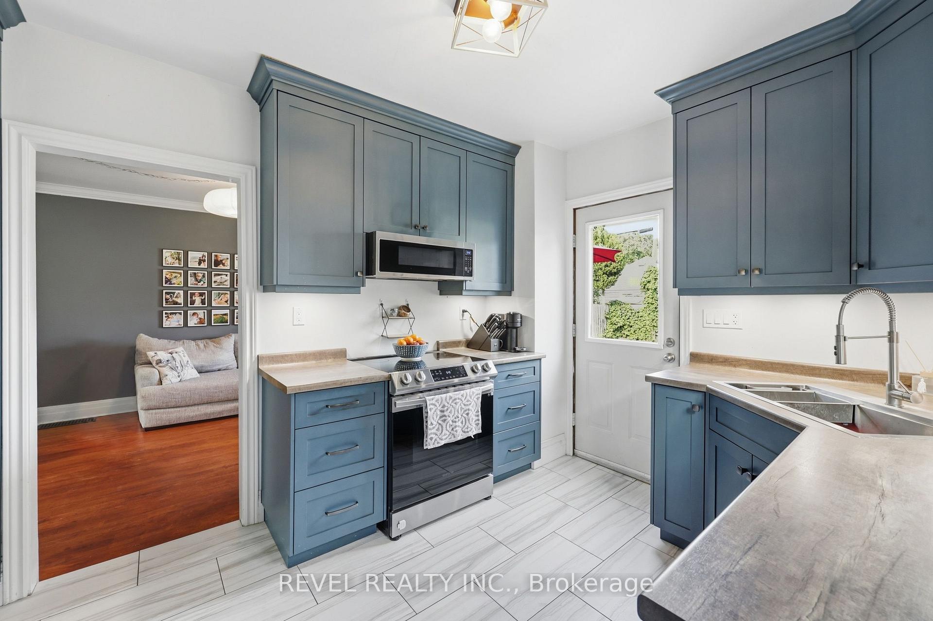 Photo 12 of 52 Berryman Avenue, St. Catharines, E. Chester — HOMEH