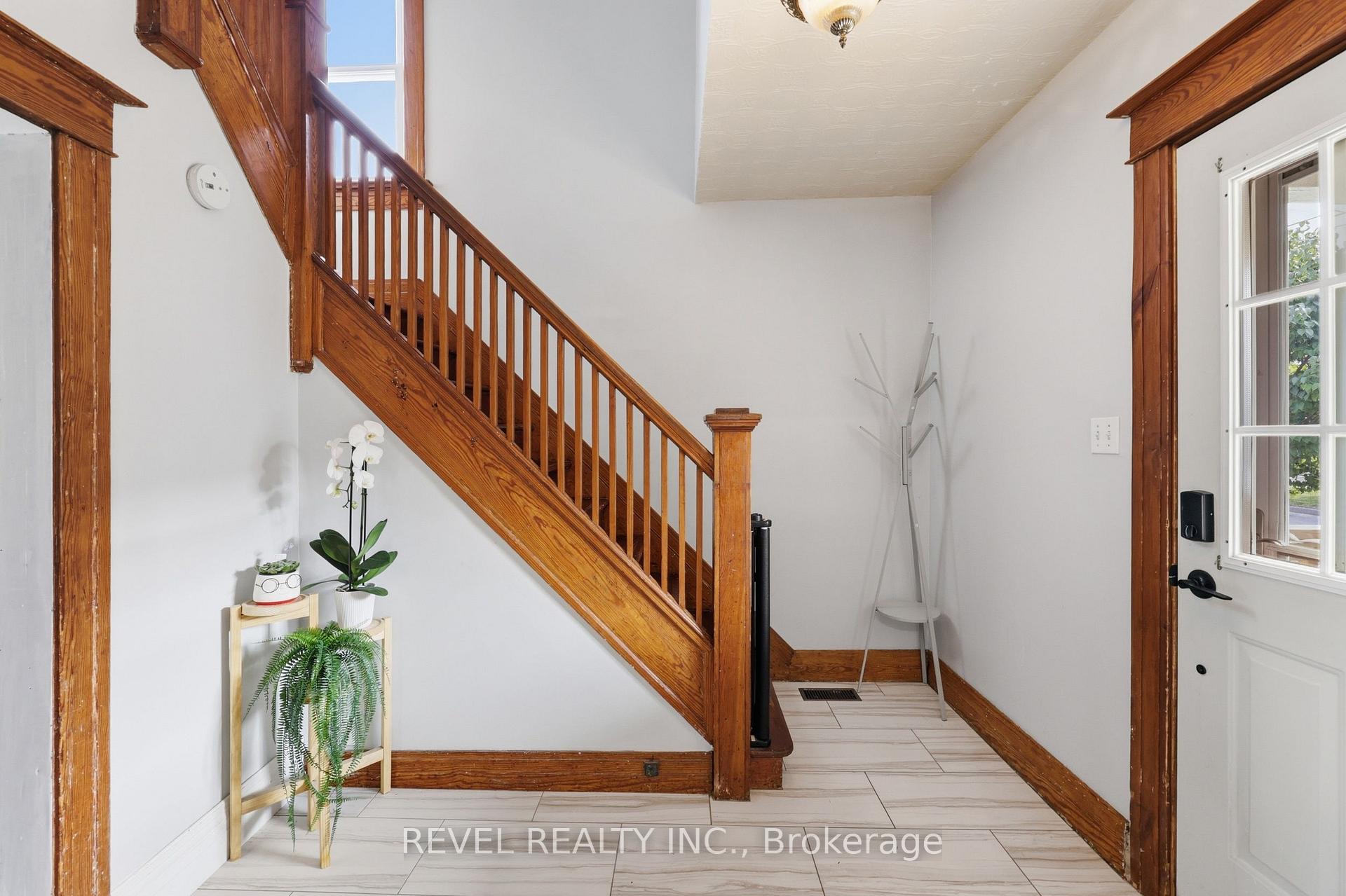 Photo 14 of 52 Berryman Avenue, St. Catharines, E. Chester — HOMEH