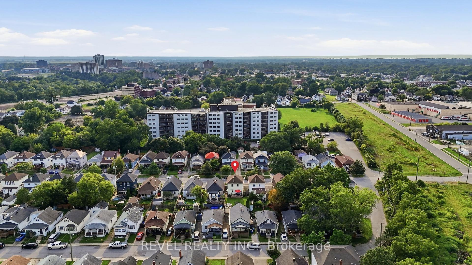 Photo 37 of 52 Berryman Avenue, St. Catharines, E. Chester — HOMEH
