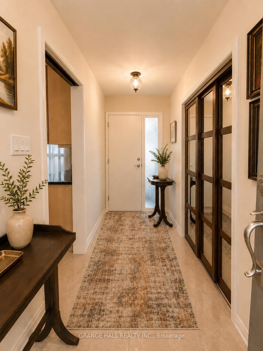 Photo 5 of 210 Lloyd Manor Road, Etobicoke, Princess-Rosethorn — HOMEH