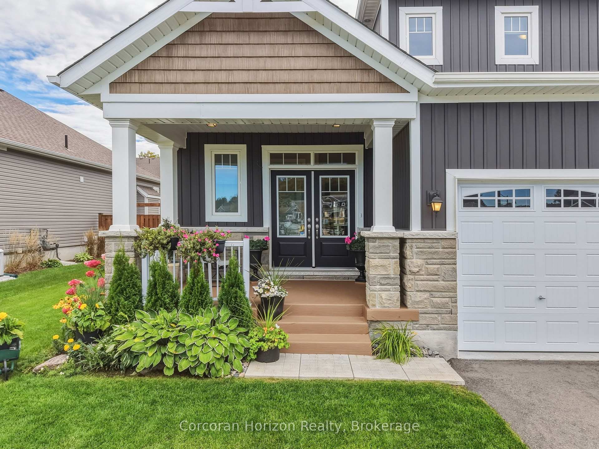 Photo 4 of 8 Chambery Street, Bracebridge, Macaulay — HOMEH