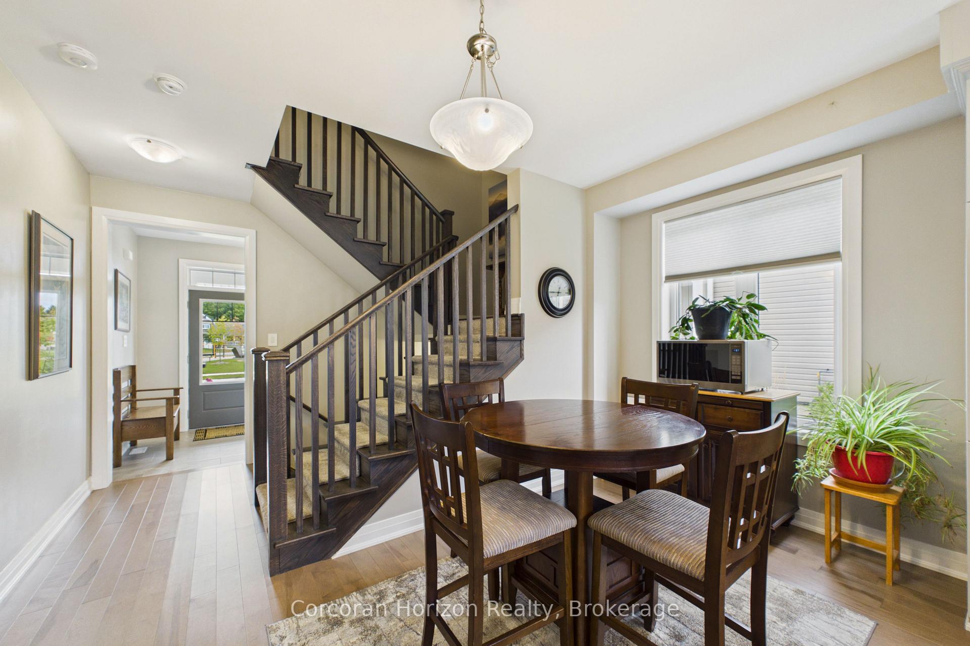 Photo 7 of 8 Chambery Street, Bracebridge, Macaulay — HOMEH