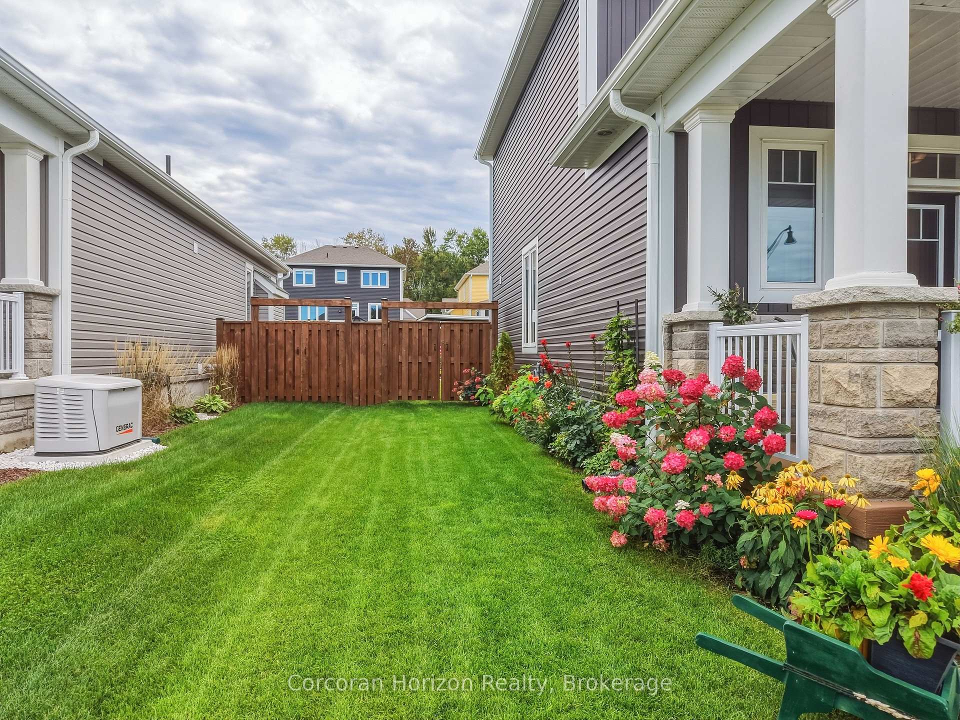 Photo 35 of 8 Chambery Street, Bracebridge, Macaulay — HOMEH