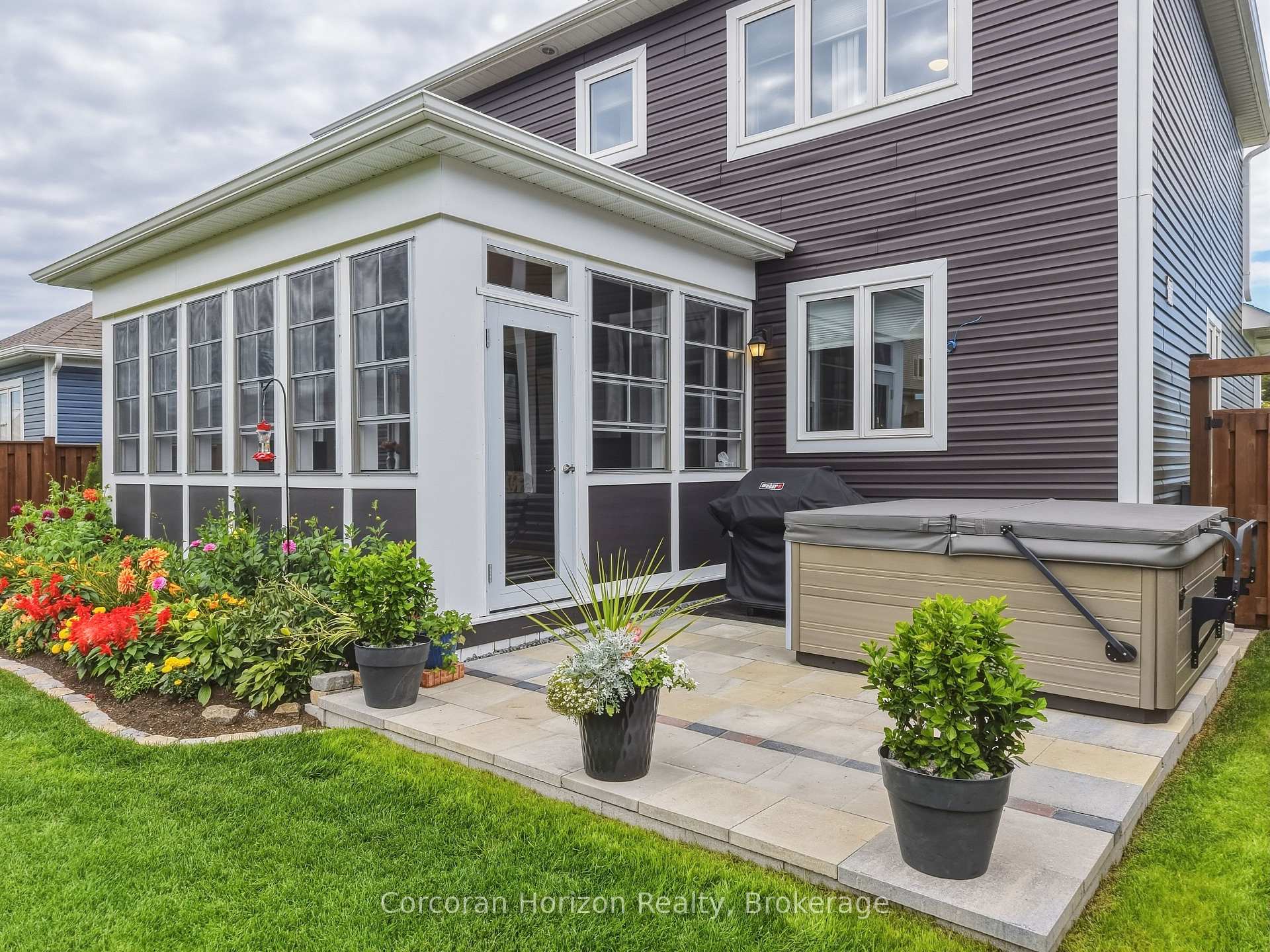 Photo 41 of 8 Chambery Street, Bracebridge, Macaulay — HOMEH