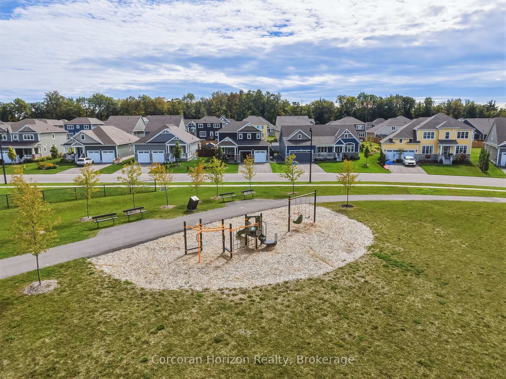 Photo 46 of 8 Chambery Street, Bracebridge, Macaulay — HOMEH