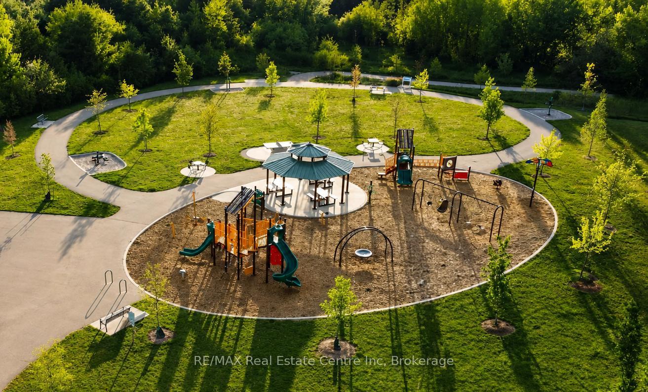 Photo 3 of Unit 1, 39 Kay Crescent, Guelph, Pineridge/Westminster Woods — HOMEH