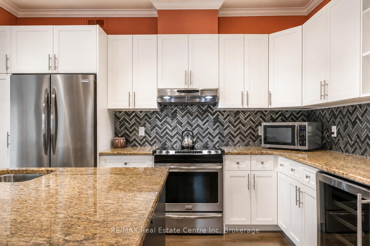 Photo 8 of Unit 1, 39 Kay Crescent, Guelph, Pineridge/Westminster Woods — HOMEH