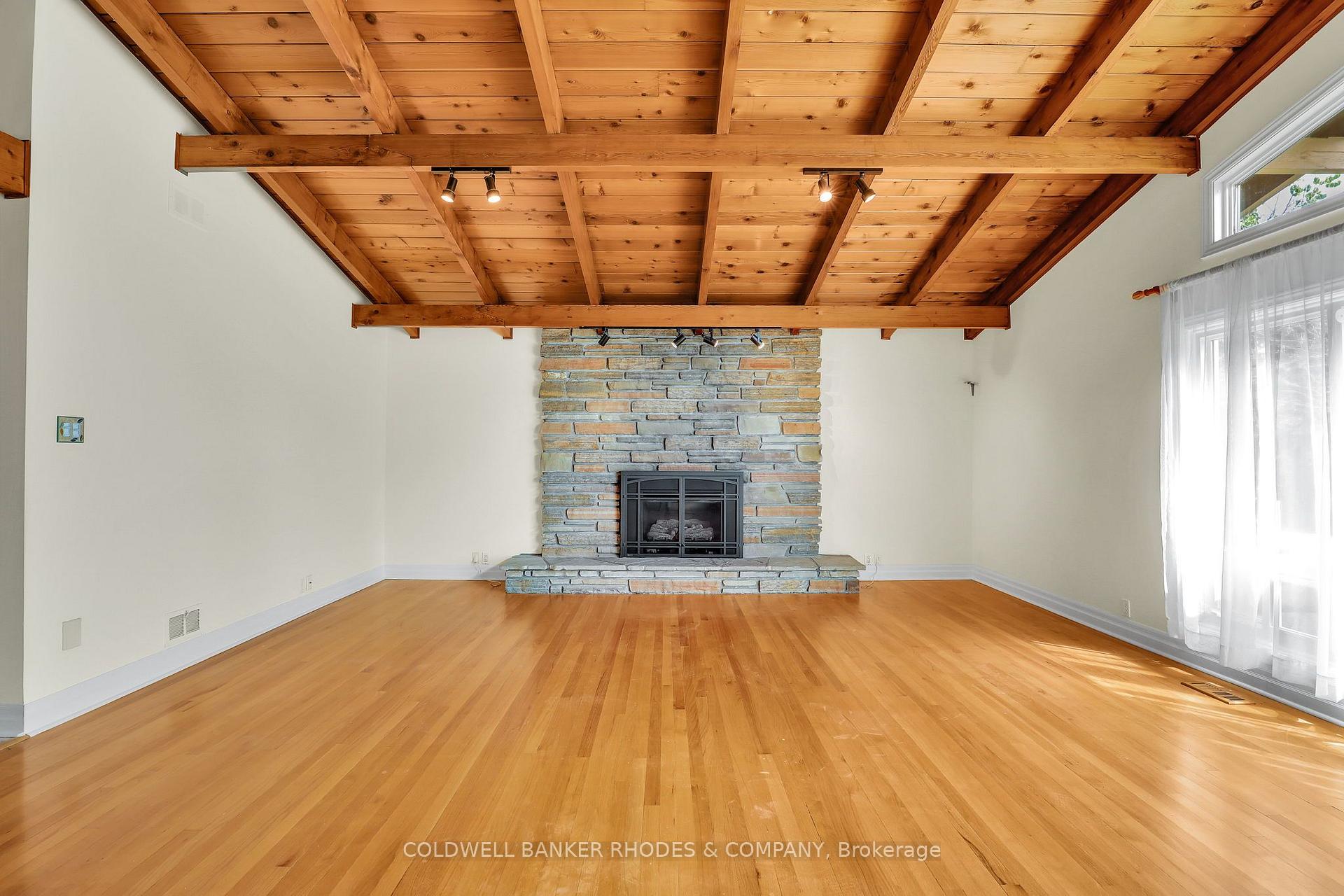 Photo 14 of 359 Mountbatten Avenue, Ottawa, Alta Vista/Faircrest Heights — HOMEH