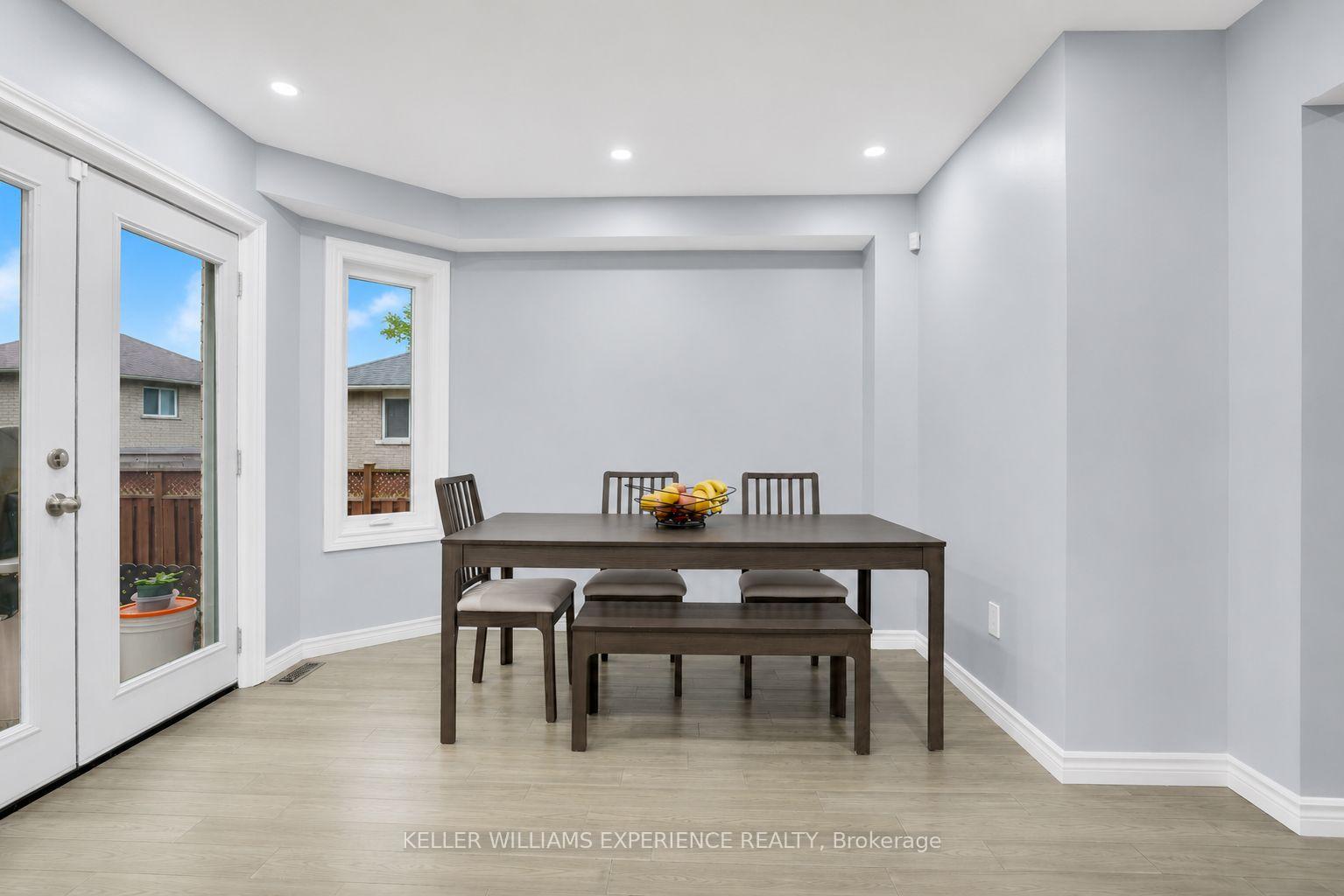 Photo 7 of 60 Nicholson Drive, Barrie, Ardagh — HOMEH