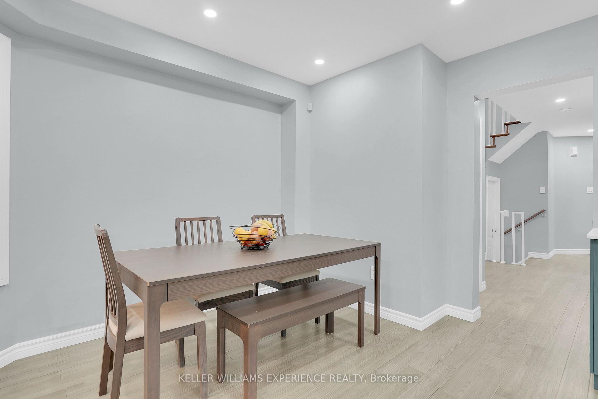 Photo 8 of 60 Nicholson Drive, Barrie, Ardagh — HOMEH