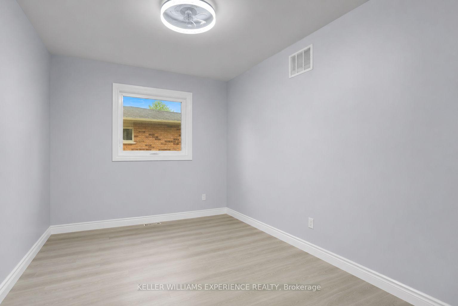 Photo 23 of 60 Nicholson Drive, Barrie, Ardagh — HOMEH