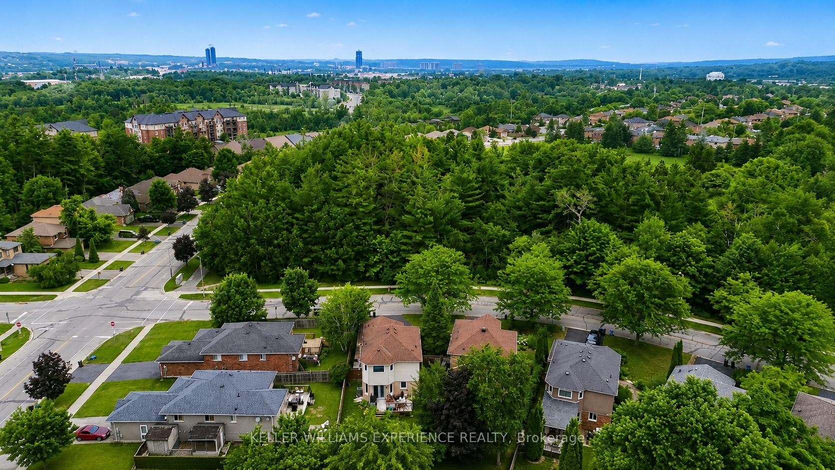 Photo 33 of 60 Nicholson Drive, Barrie, Ardagh — HOMEH