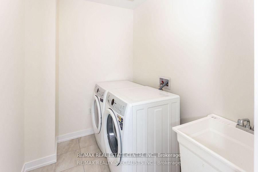 Photo 10 of 16 Monteith Drive, Brantford, Empire — HOMEH