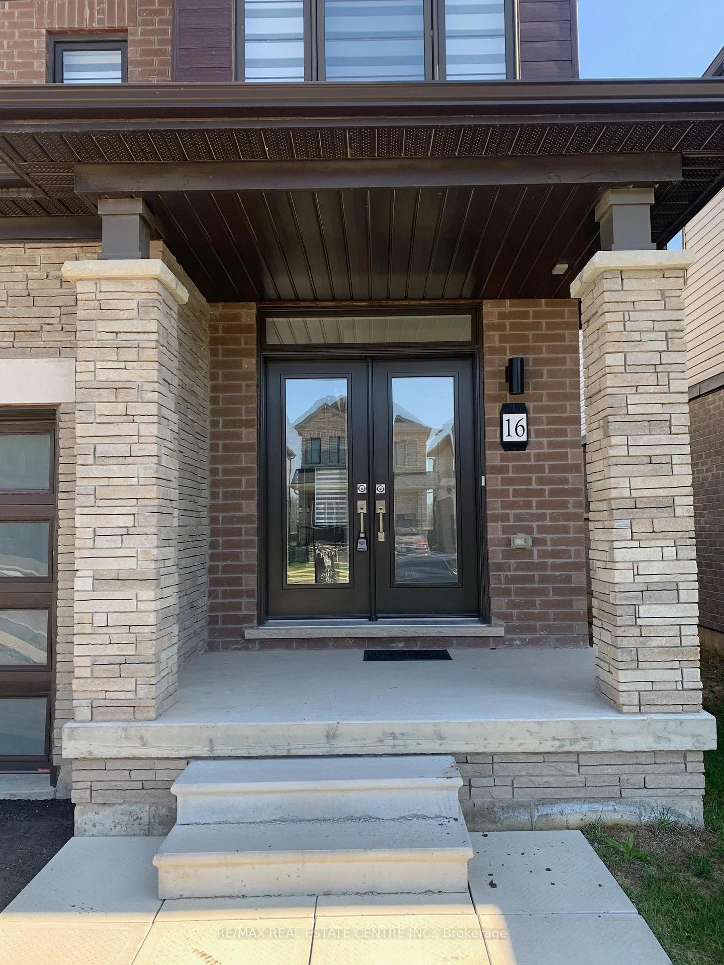Photo 4 of 16 Monteith Drive, Brantford, Empire — HOMEH