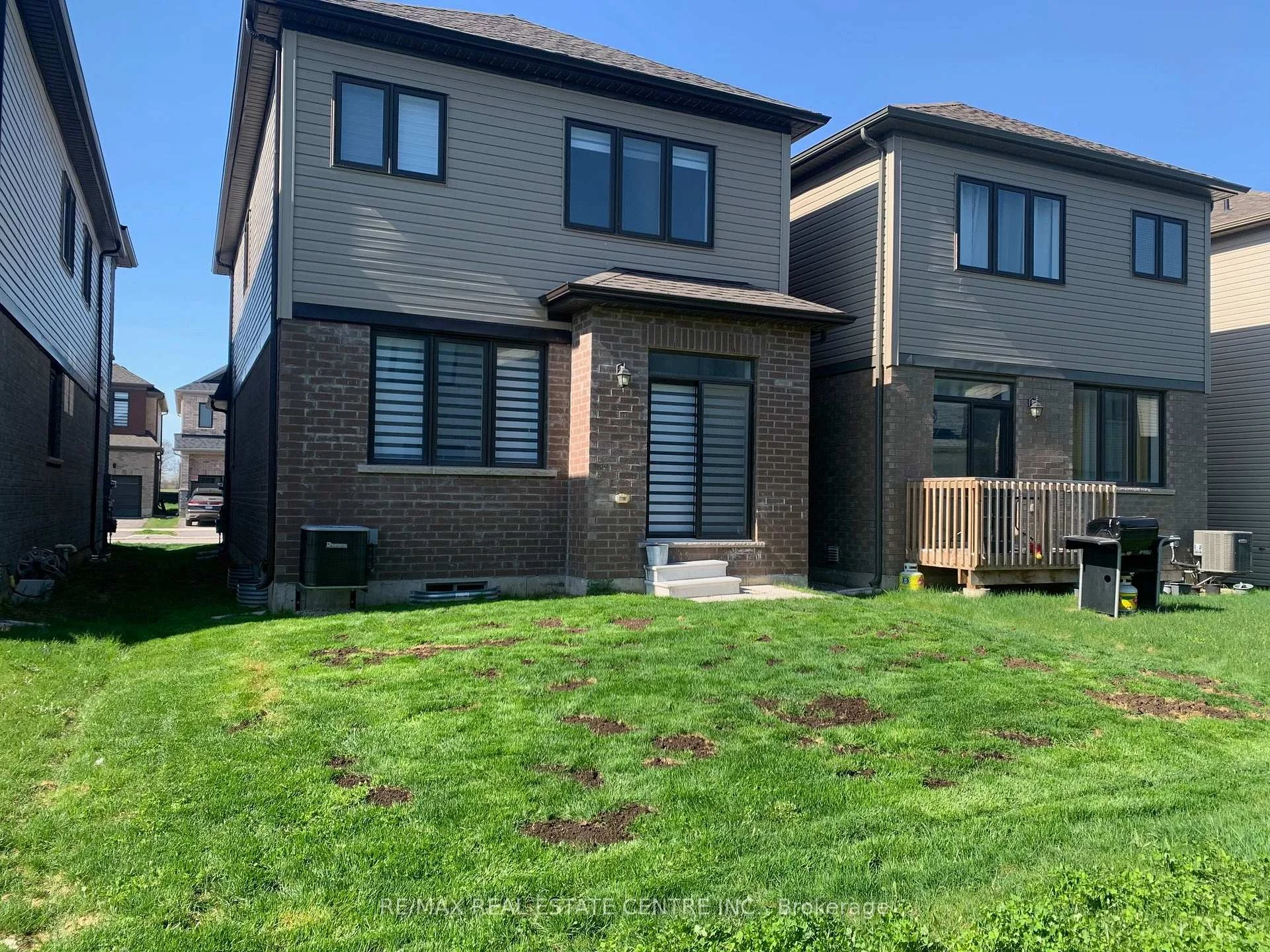 Photo 31 of 16 Monteith Drive, Brantford, Empire — HOMEH