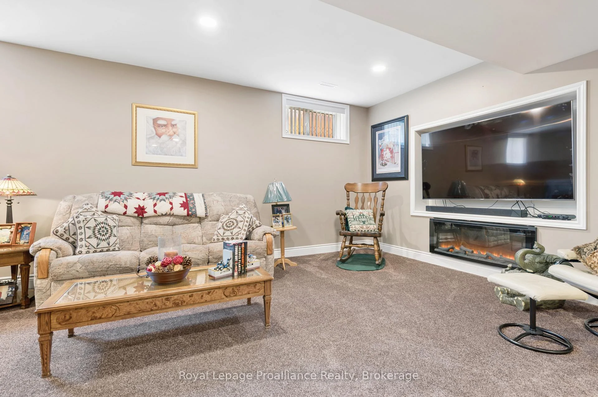 Photo 34 of 2 Bevan Drive, Belleville, Thurlow Ward — HOMEH