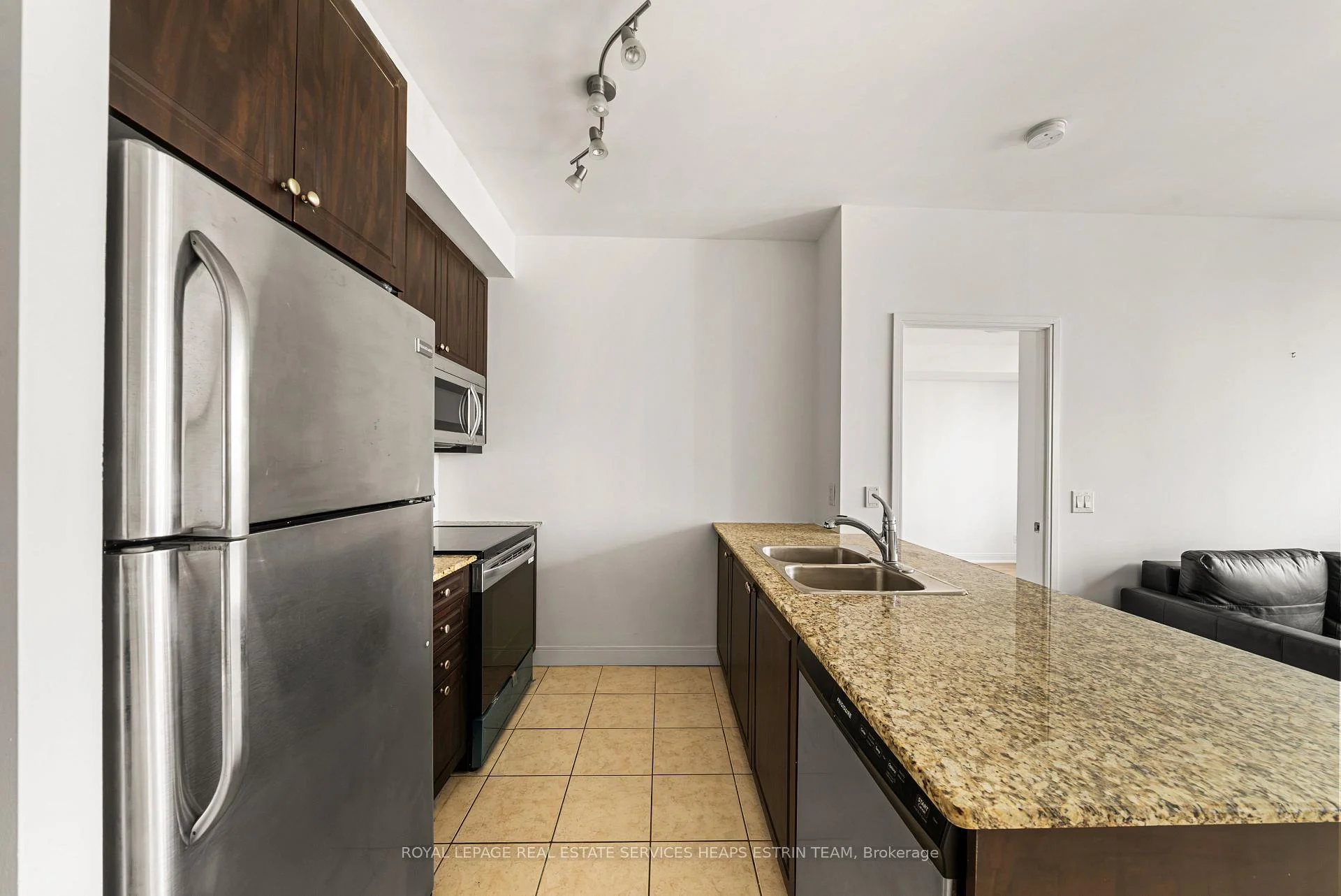 Photo 12 of Unit 1301, 88 Broadway Avenue, Toronto, Mount Pleasant West — HOMEH