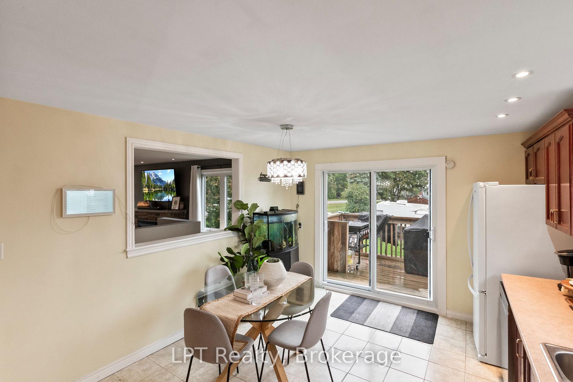 Photo 17 of 9 Lakeview Avenue, Scugog, Rural Scugog — HOMEH