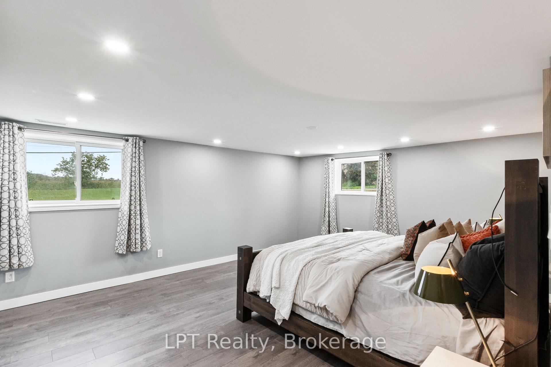 Photo 26 of 9 Lakeview Avenue, Scugog, Rural Scugog — HOMEH