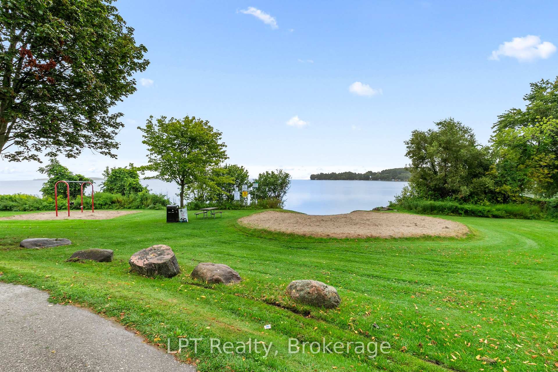 Photo 45 of 9 Lakeview Avenue, Scugog, Rural Scugog — HOMEH