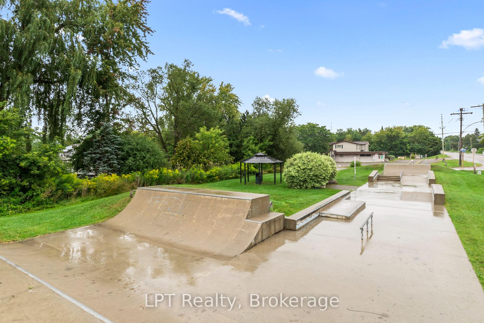 Photo 48 of 9 Lakeview Avenue, Scugog, Rural Scugog — HOMEH