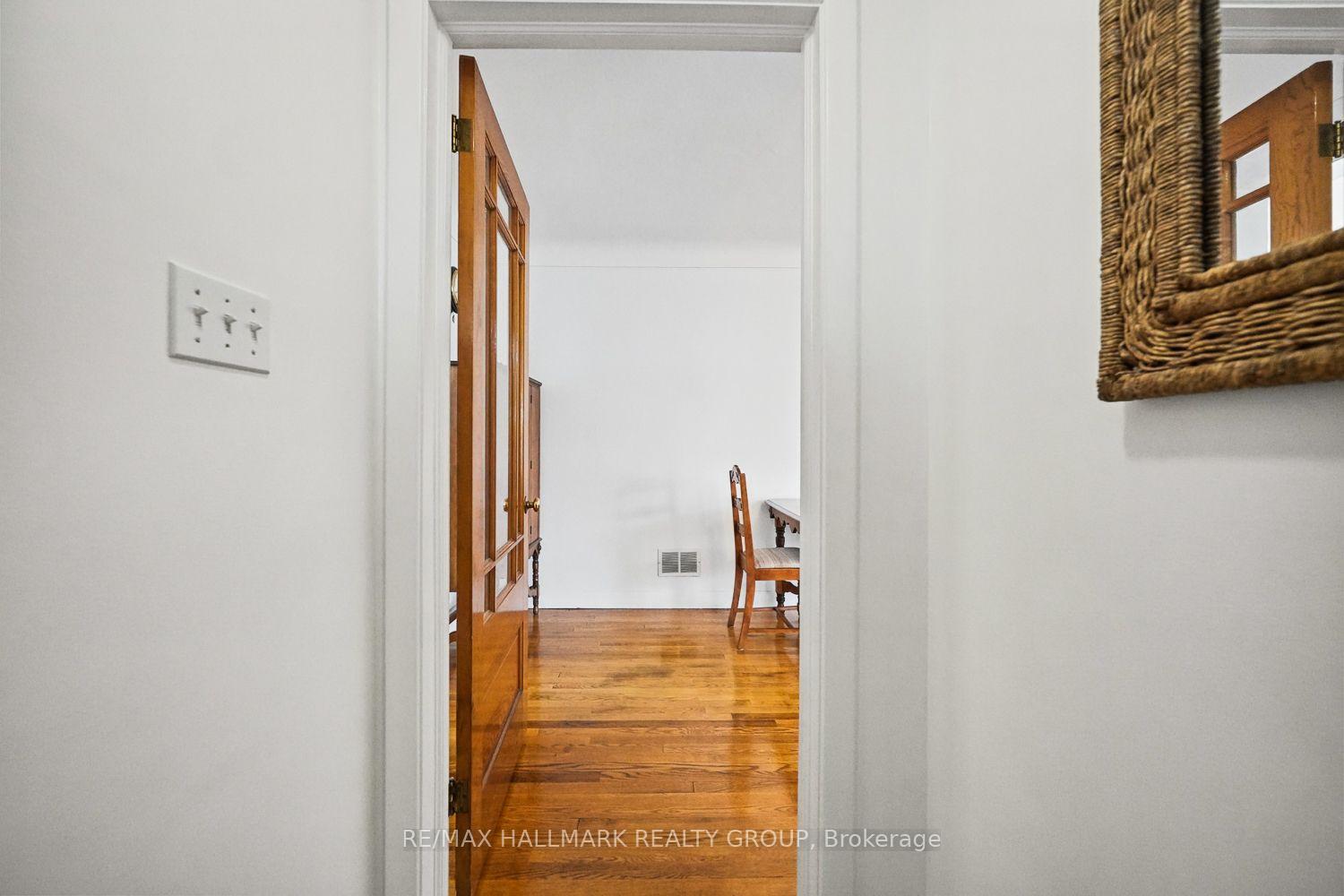 Photo 6 of 234 Columbus Avenue, Ottawa, Overbrook/Castle Heights — HOMEH